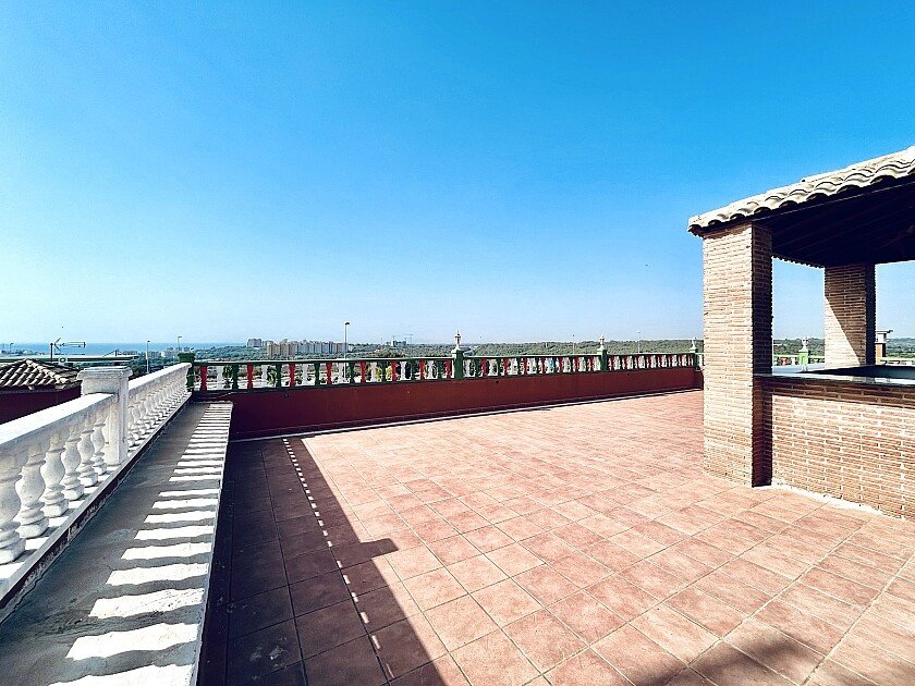 Liikekiinteistö Orihuela, Alicante, Espanja 242 m2 No. 111285