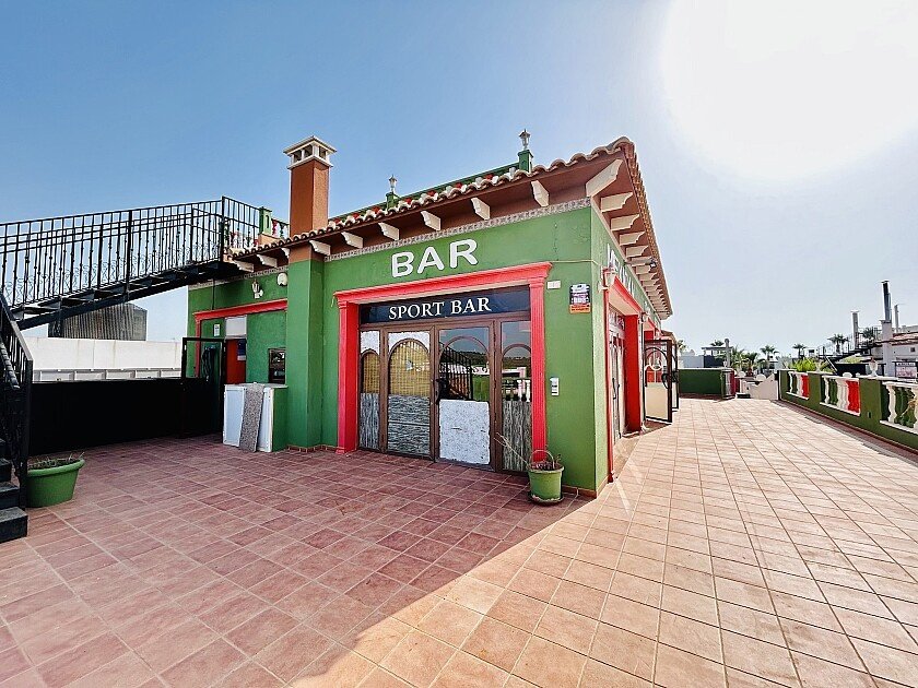 Liikekiinteistö Orihuela, Alicante, Espanja 242 m2 No. 111285