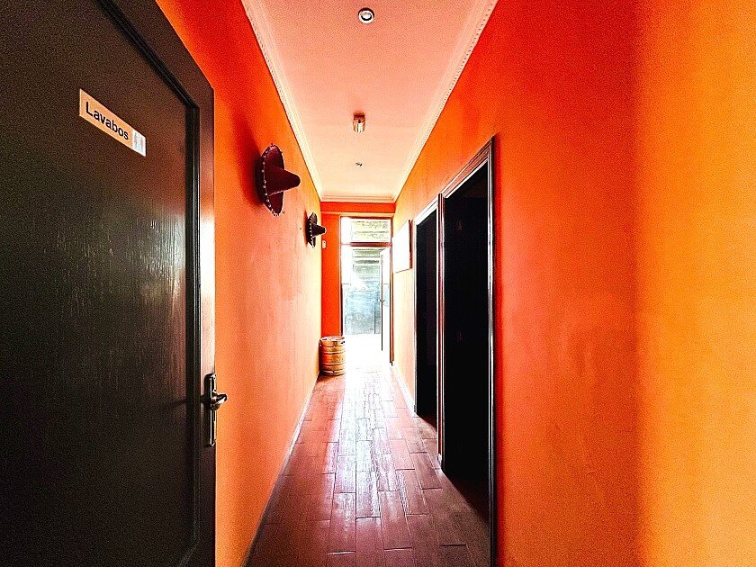 Liikekiinteistö Orihuela, Alicante, Espanja 242 m2 No. 111285