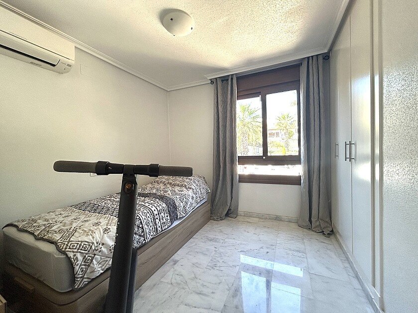 Villa à San Miguel de Salinas, Alicante, Espagne 4 chambres, 160 m2 No. 111283