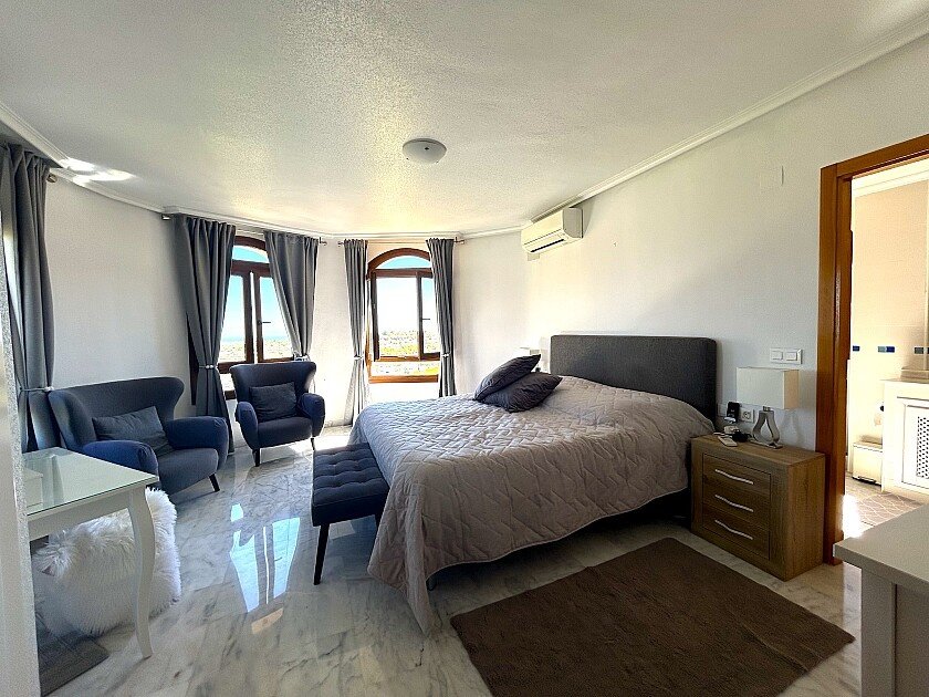 Villa à San Miguel de Salinas, Alicante, Espagne 4 chambres, 160 m2 No. 111283