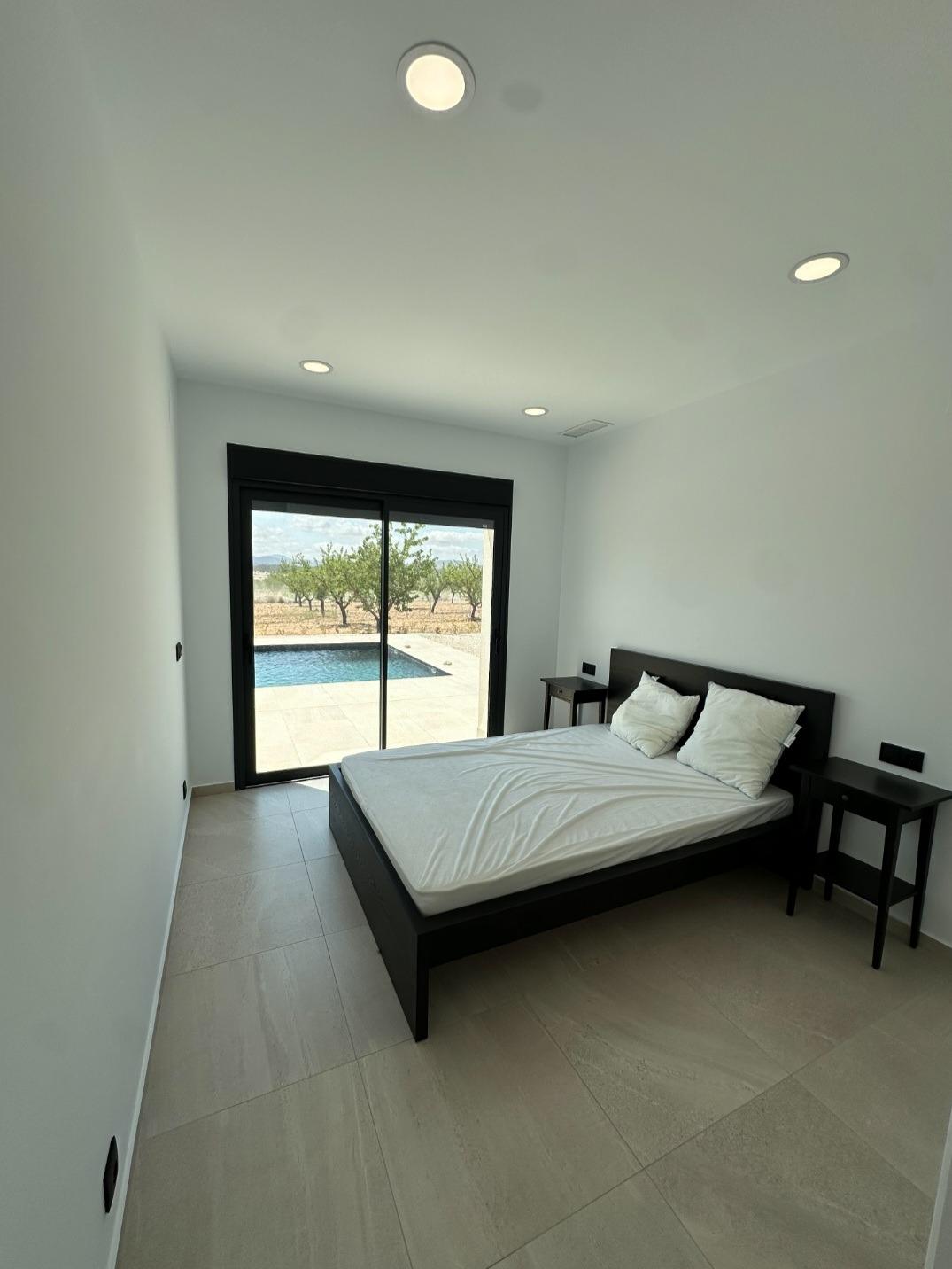 Villa a Pinoso, Alicante, Spagna 3 camere da letto, 199 mq. N° 111304