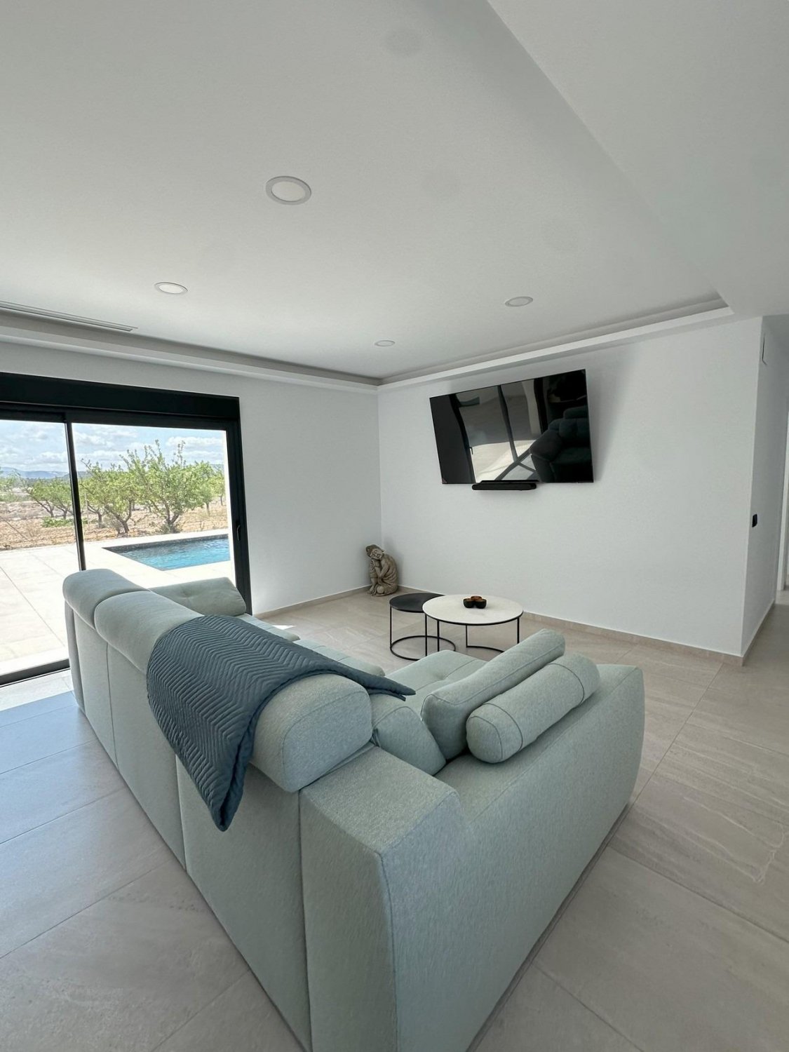 Villa a Pinoso, Alicante, Spagna 3 camere da letto, 199 mq. N° 111304