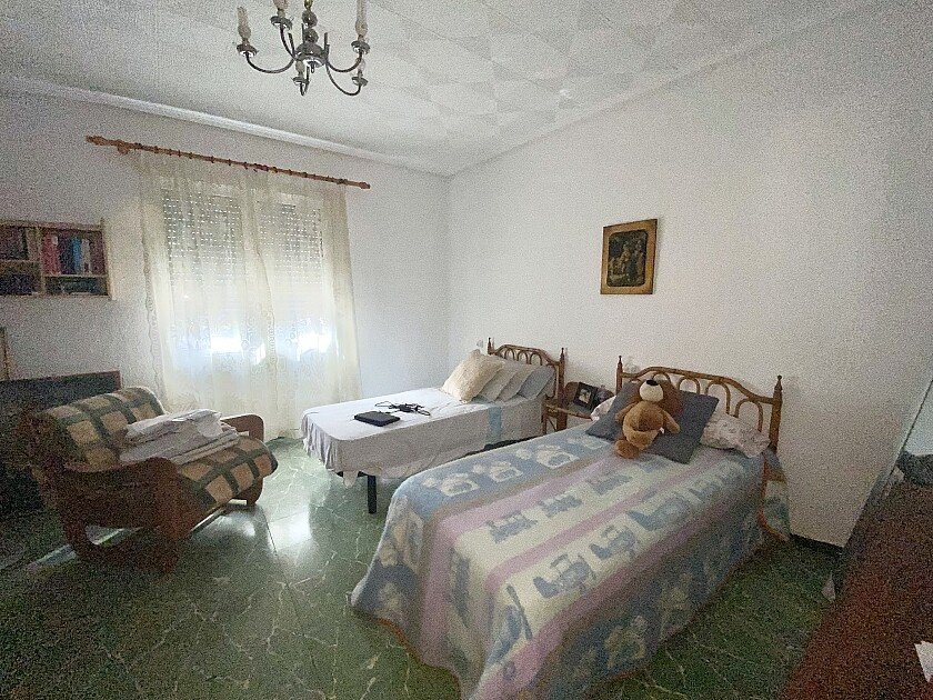 Hus i Alicante, Spanien 4 sovrum, 180 kvm. Nr. 103484