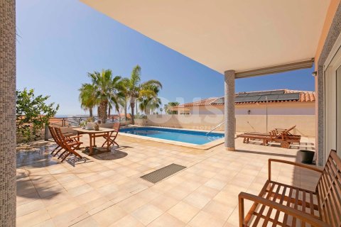 Villa in Callao Salvaje, Tenerife, Spain 4 bedrooms, 420 sq.m. No. 103056
