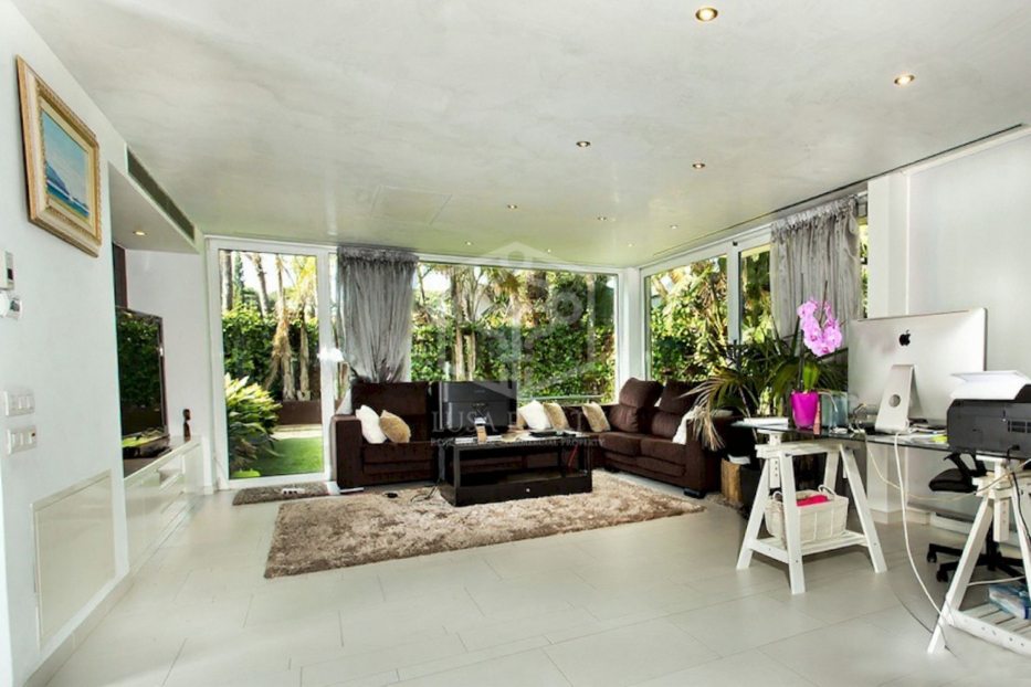 Villa en Castelldefels, Barcelona, España 7 dormitorios, 860 m2 No. 94445