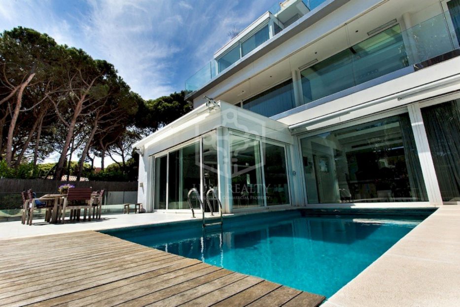 Villa en Castelldefels, Barcelona, España 7 dormitorios, 860 m2 No. 94445