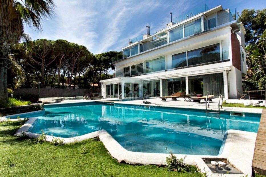 Villa en Castelldefels, Barcelona, España 7 dormitorios, 860 m2 No. 94445