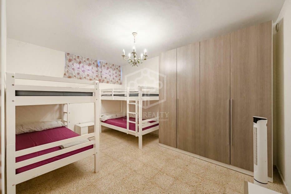 Villa i Arona, Tenerife, Spanien 6 sovrum, 350 kvm. Nr. 111067