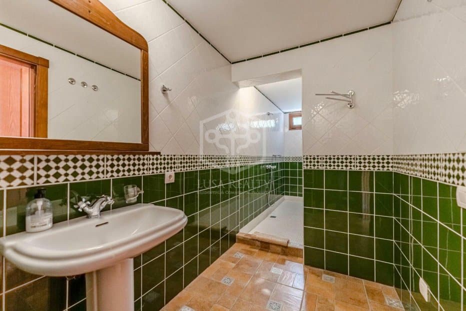 Villa i Arona, Tenerife, Spanien 6 sovrum, 350 kvm. Nr. 111067