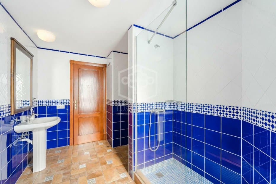 Villa i Arona, Tenerife, Spanien 6 sovrum, 350 kvm. Nr. 111067