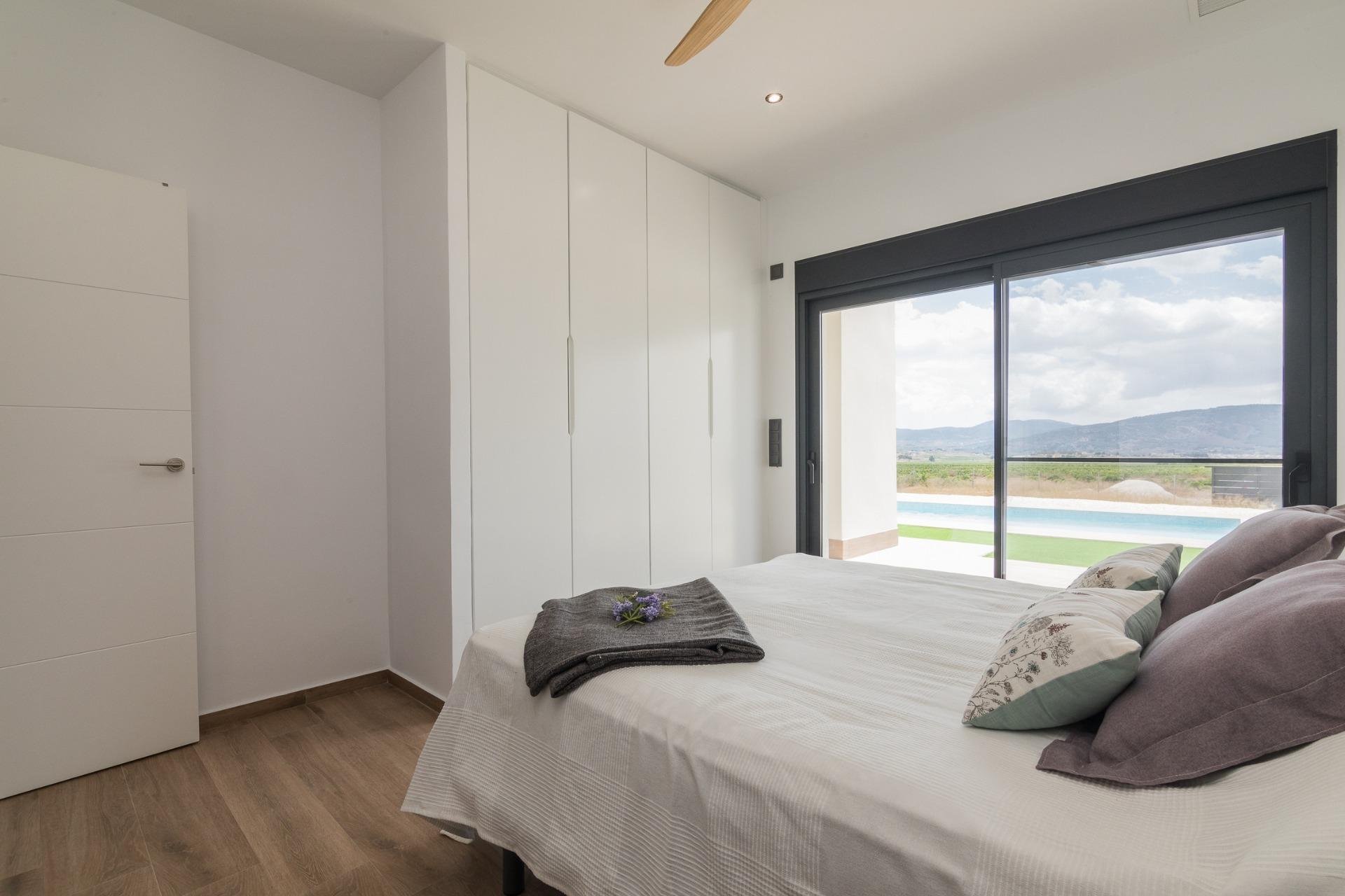 Villa a Pinoso, Alicante, Spagna 3 camere da letto, 152 mq. N° 111309