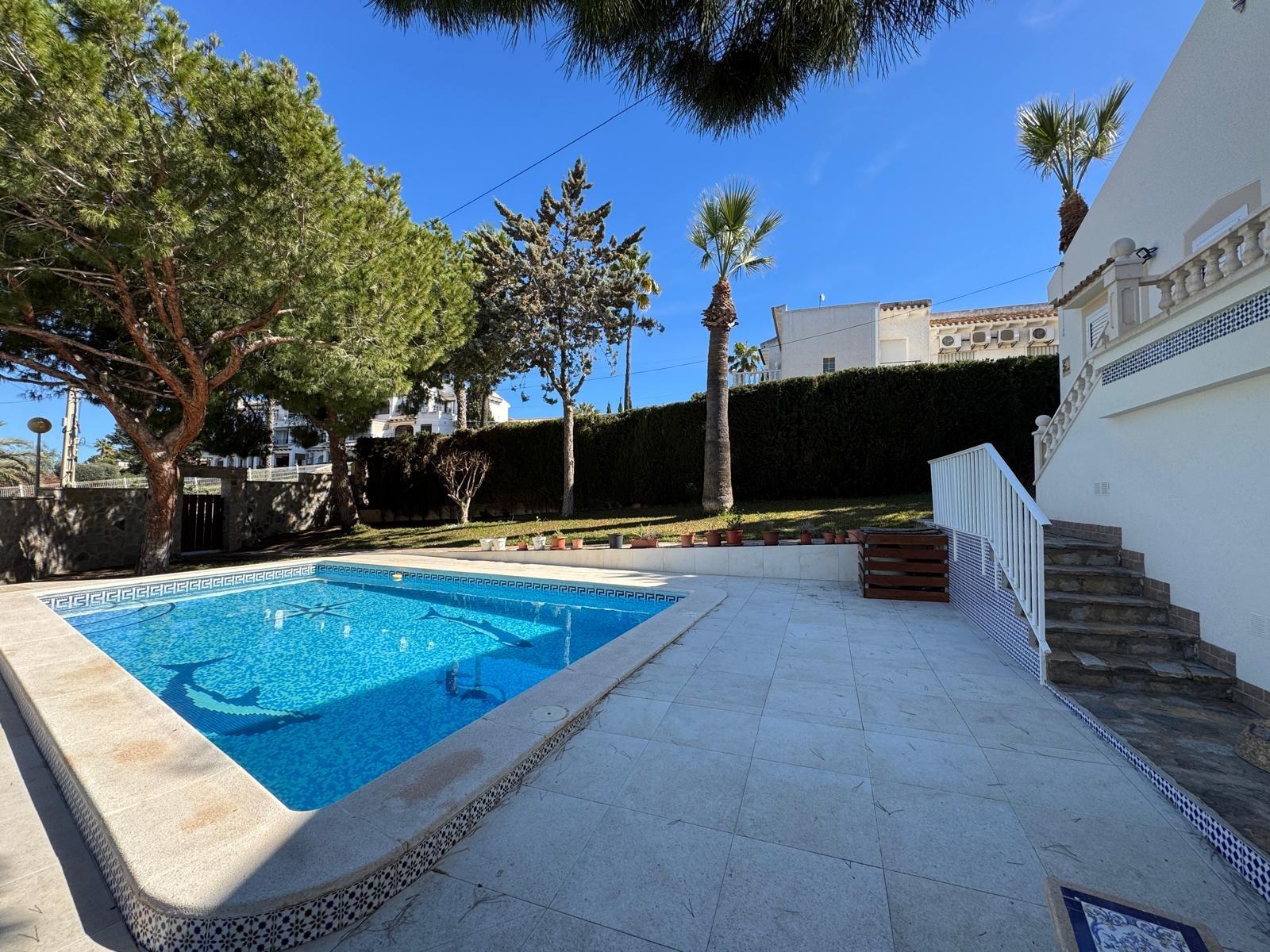 Villa en Cabo Roig, Alicante, España 3 dormitorios, 172 m2 No. 109471