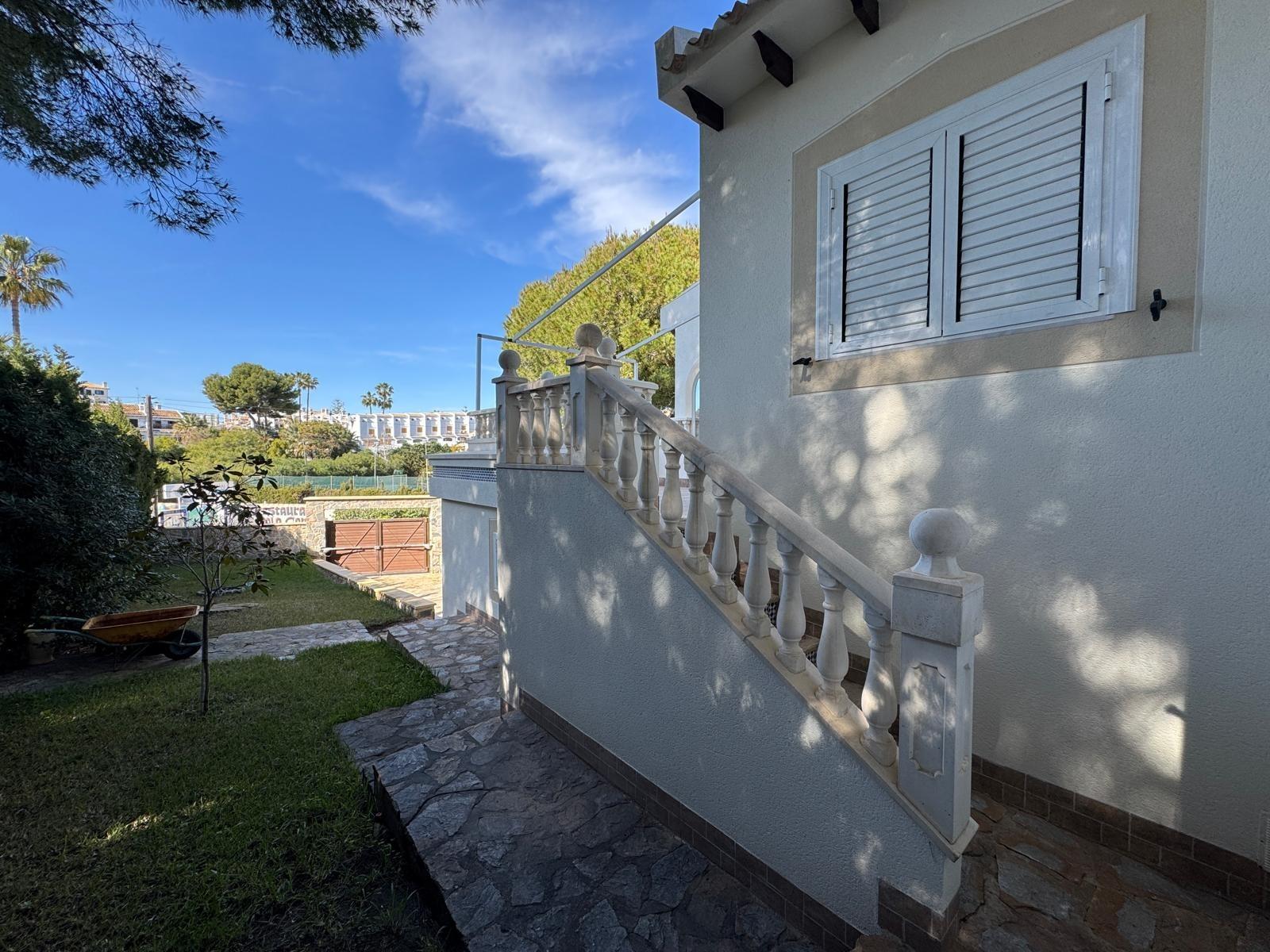 Villa en Cabo Roig, Alicante, España 3 dormitorios, 172 m2 No. 109471