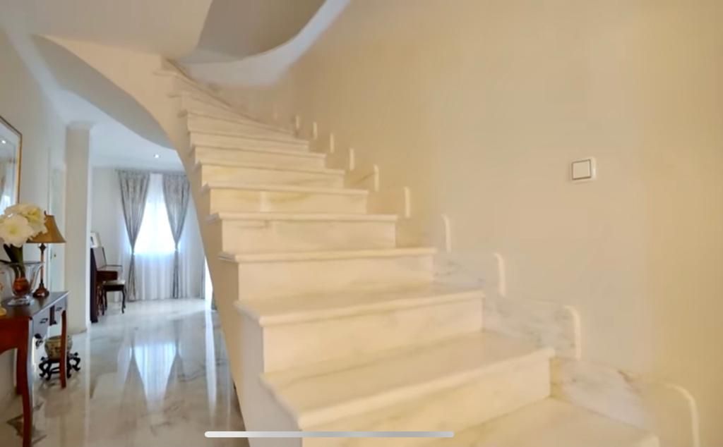 Māja Finestrat, Alicante, Spānijā 5 istabas, 600 m2 Nr. 95806
