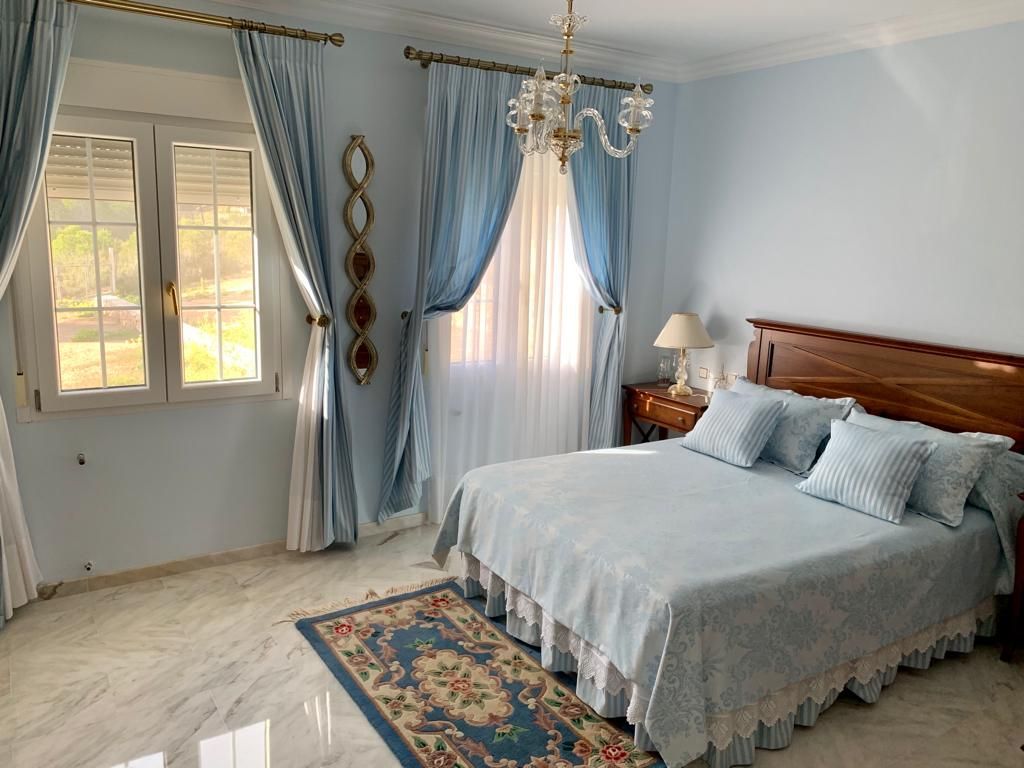 Māja Finestrat, Alicante, Spānijā 5 istabas, 600 m2 Nr. 95806