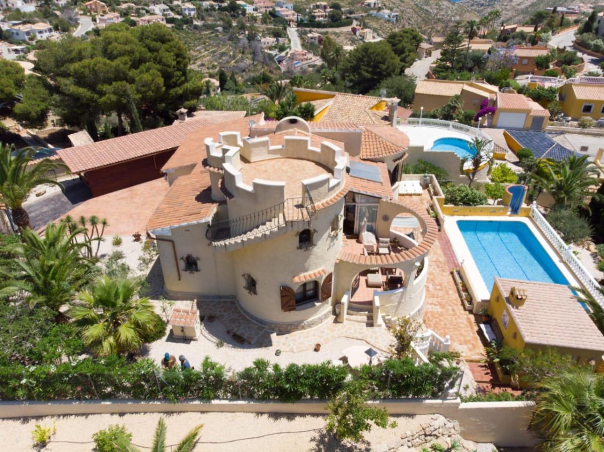 Villa a Benitachell, Alicante, Spagna 5 camere da letto, 330 mq. N° 113087