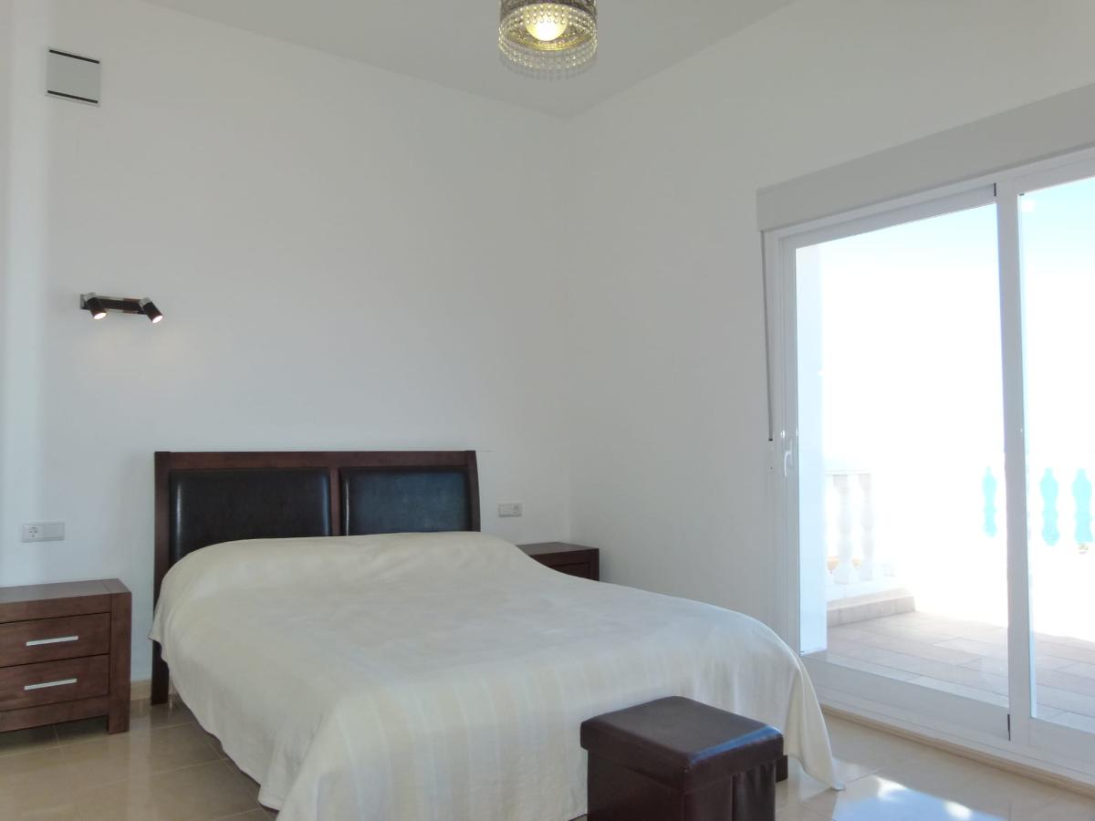 Huvila Cumbre Del Sol, Alicante, Espanja 3 makuuhuonetta, 300 m2 No. 113086