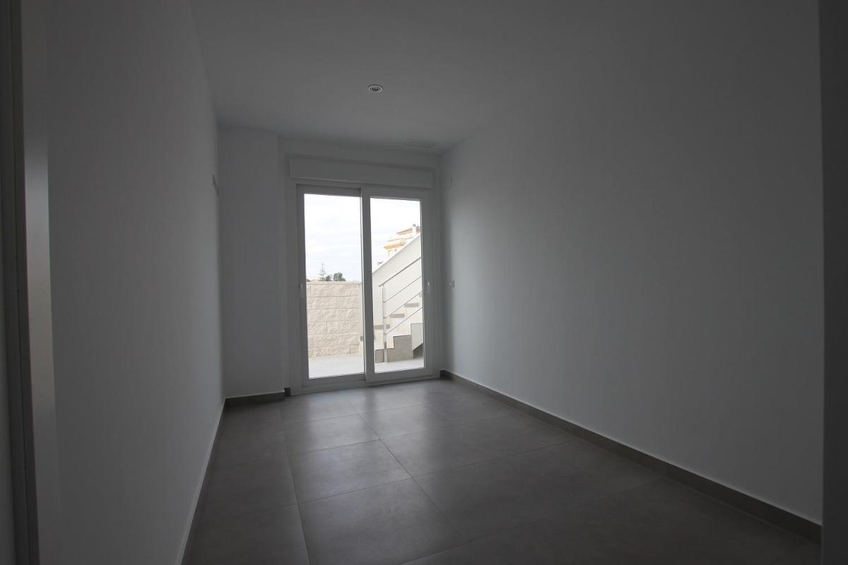 Huvila Los Montesinos, Alicante, Espanja 3 makuuhuonetta, 85 m2 No. 113088