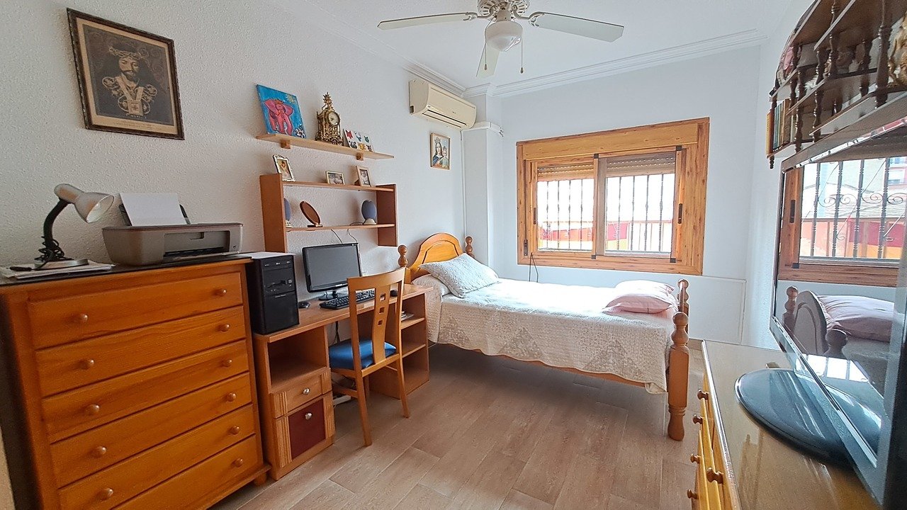 Kaupunkipientalo Benijofar, Alicante, Espanja 3 makuuhuonetta, 129 m2 No. 115953