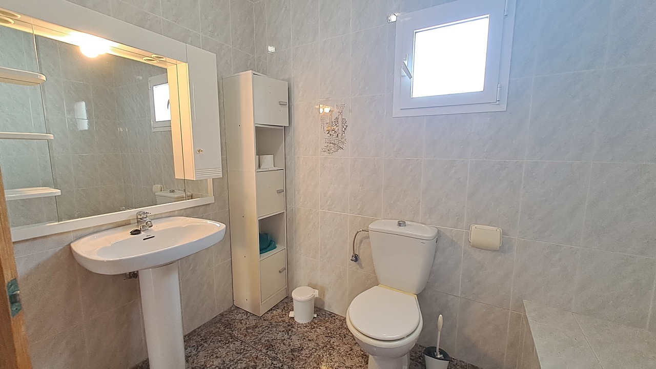 Villa i Villamartin, Alicante, Spanien 5 sovrum, 200 kvm. Nr. 115952