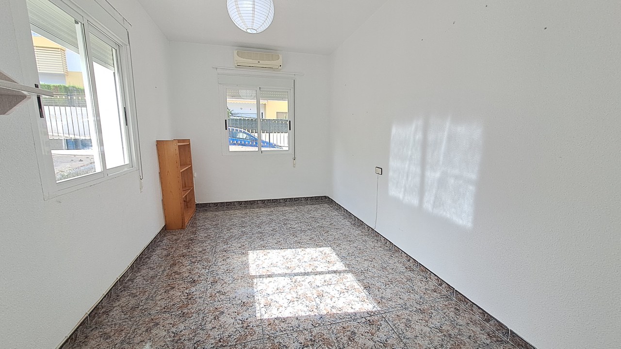 Villa i Villamartin, Alicante, Spanien 5 sovrum, 200 kvm. Nr. 115952