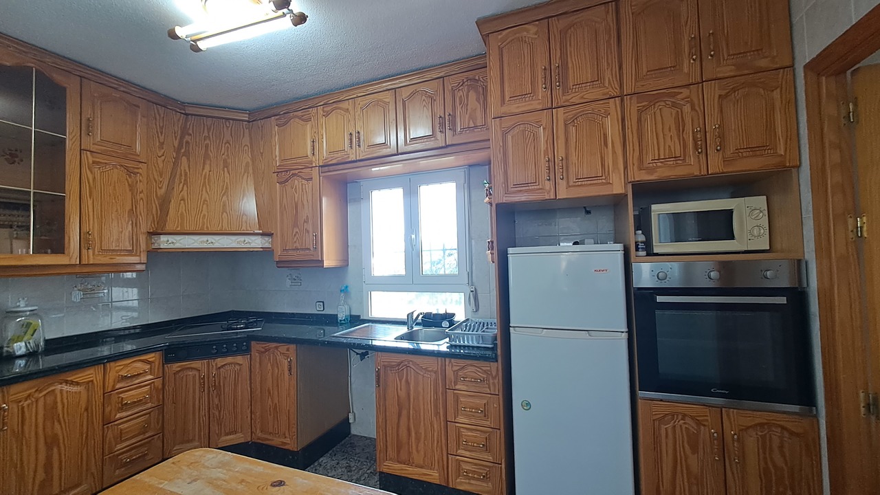 Villa i Villamartin, Alicante, Spanien 5 sovrum, 200 kvm. Nr. 115952