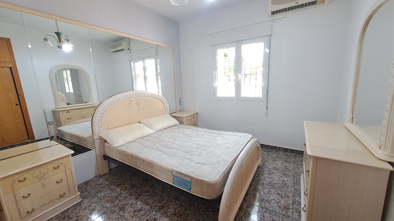 Villa i Villamartin, Alicante, Spanien 5 sovrum, 200 kvm. Nr. 115952