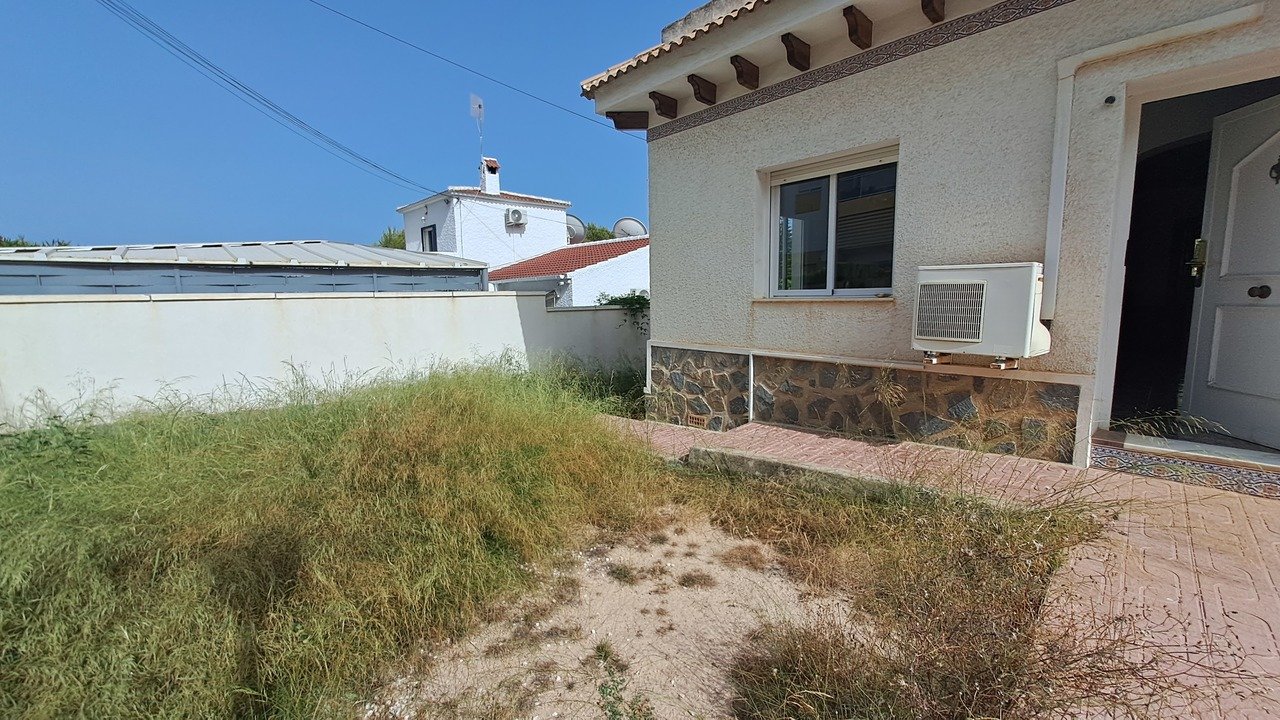 Villa i Villamartin, Alicante, Spanien 5 sovrum, 200 kvm. Nr. 115952