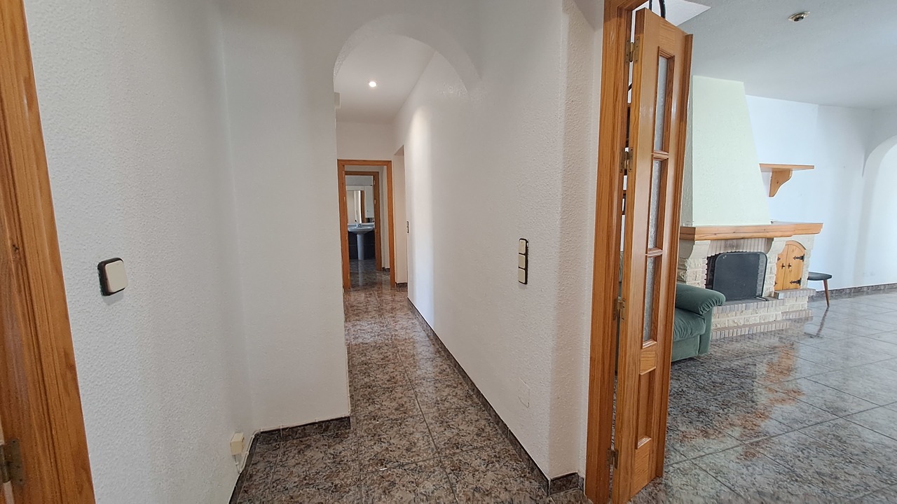 Villa i Villamartin, Alicante, Spanien 5 sovrum, 200 kvm. Nr. 115952