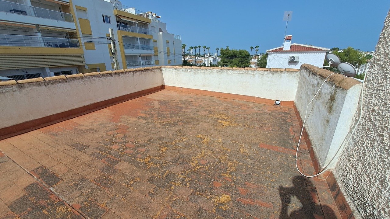 Villa i Villamartin, Alicante, Spanien 5 sovrum, 200 kvm. Nr. 115952