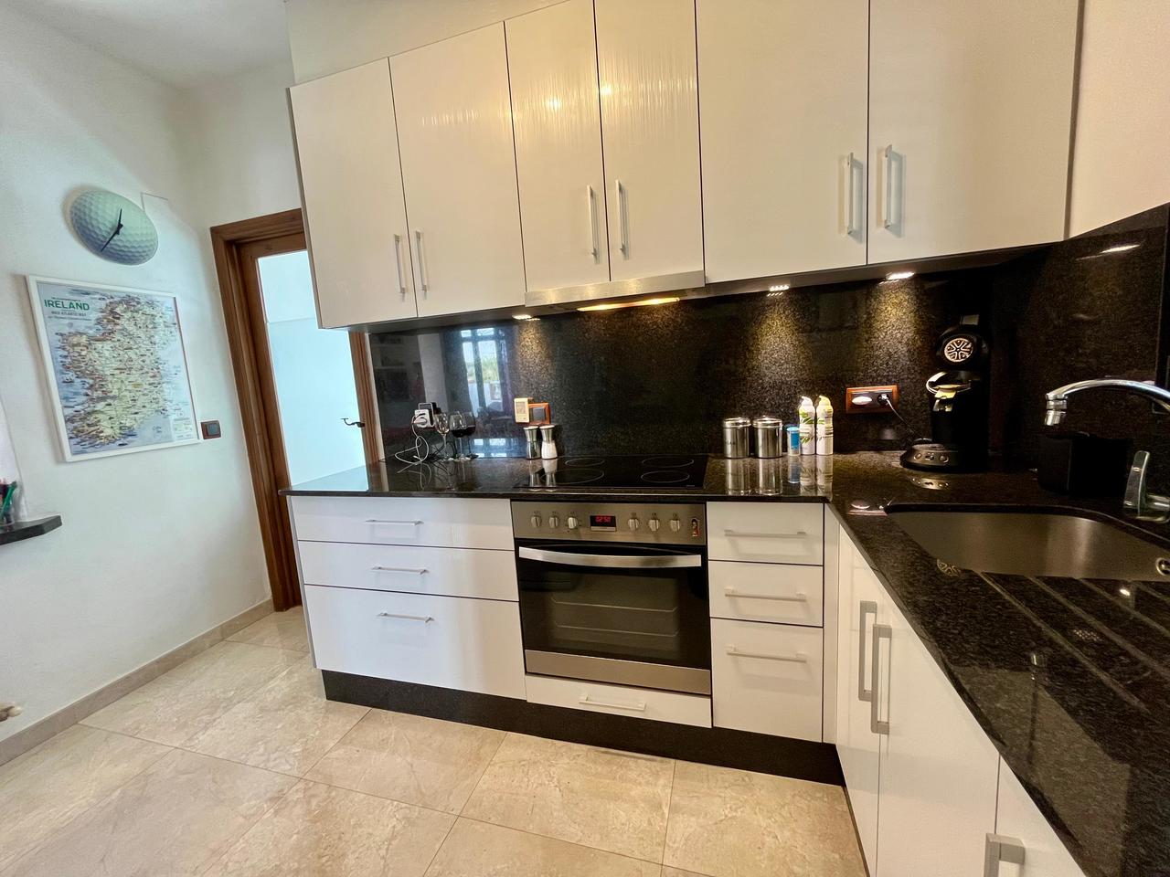 Villa à Villamartin, Alicante, Espagne 4 chambres, 184 m2 No. 115958
