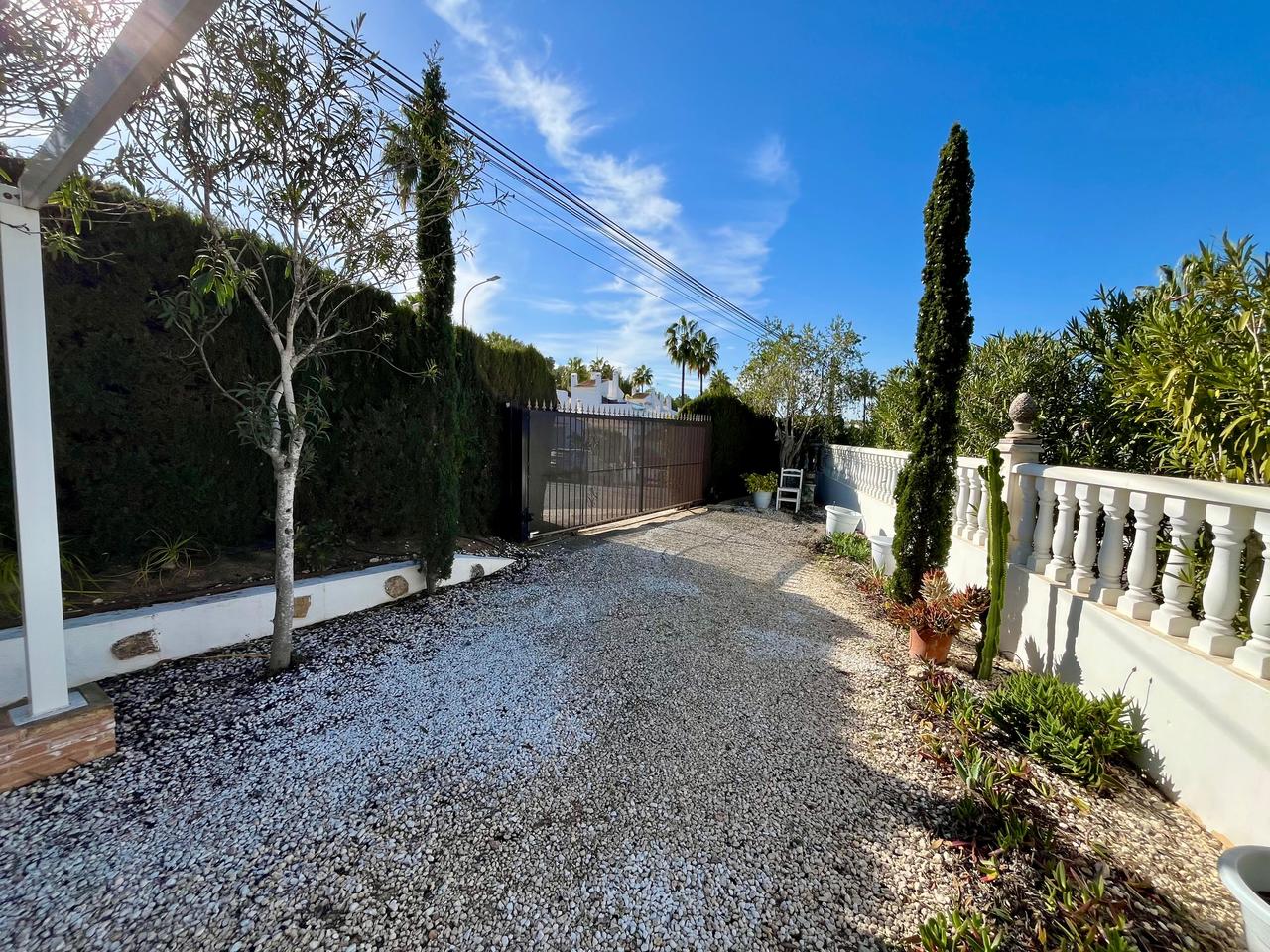 Villa à Villamartin, Alicante, Espagne 4 chambres, 184 m2 No. 115958
