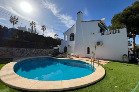Villa in Villamartin, Alicante, Spain 4 bedrooms, 184 sq.m. No. 115958