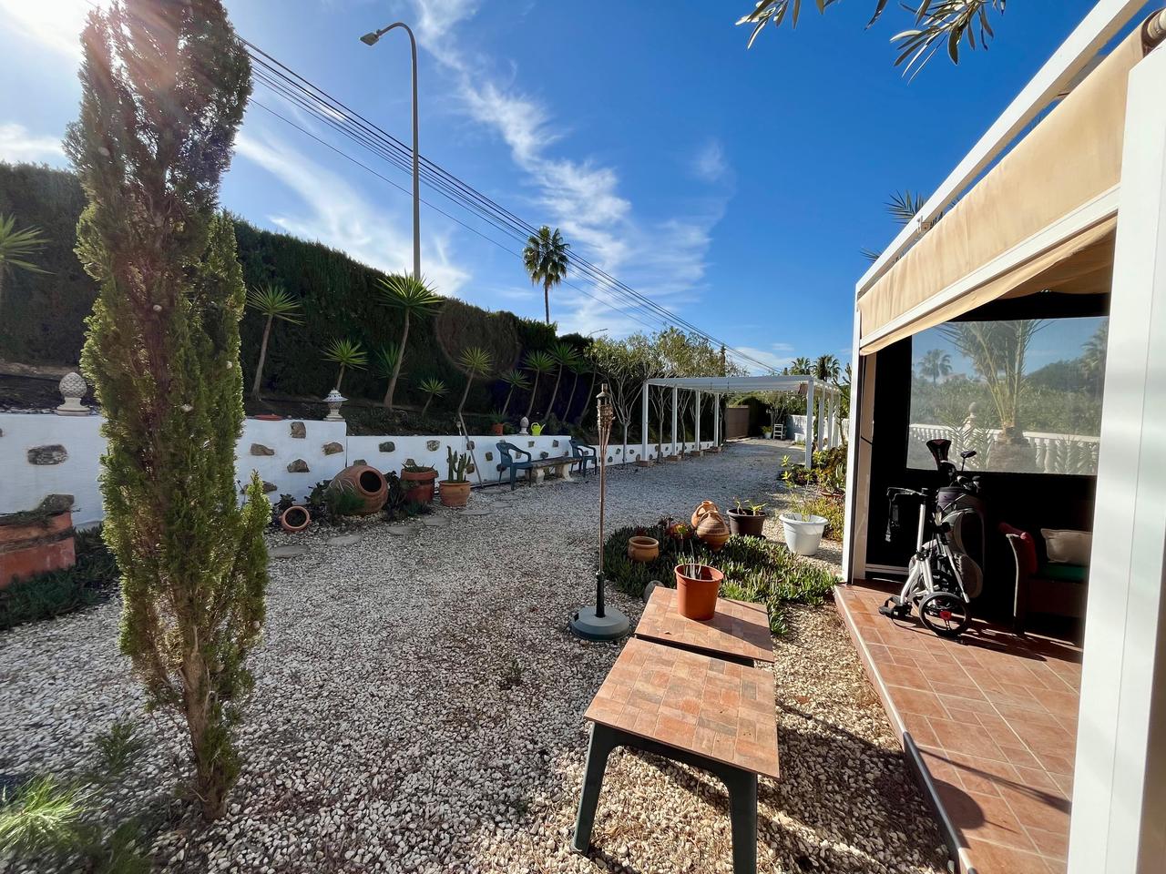 Villa à Villamartin, Alicante, Espagne 4 chambres, 184 m2 No. 115958