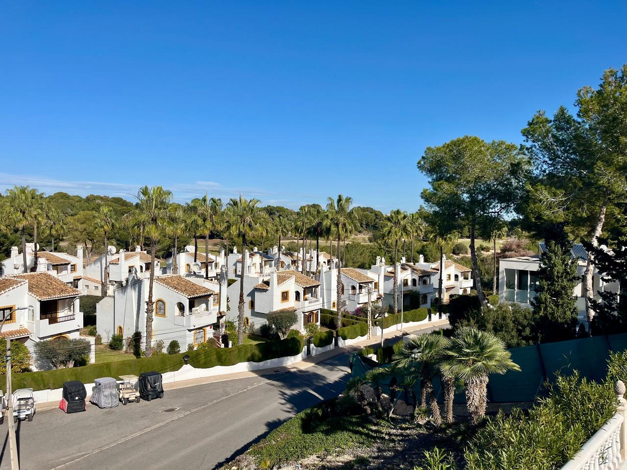 Villa à Villamartin, Alicante, Espagne 4 chambres, 184 m2 No. 115958