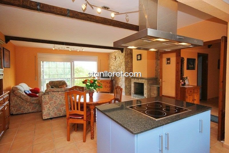 Huvila Lloret de Mar, Girona, Espanja 8 makuuhuonetta, 300 m2 No. 104033