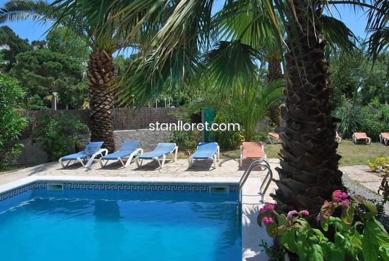 Huvila Lloret de Mar, Girona, Espanja 8 makuuhuonetta, 300 m2 No. 104033