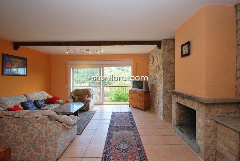 Huvila Lloret de Mar, Girona, Espanja 8 makuuhuonetta, 300 m2 No. 104033