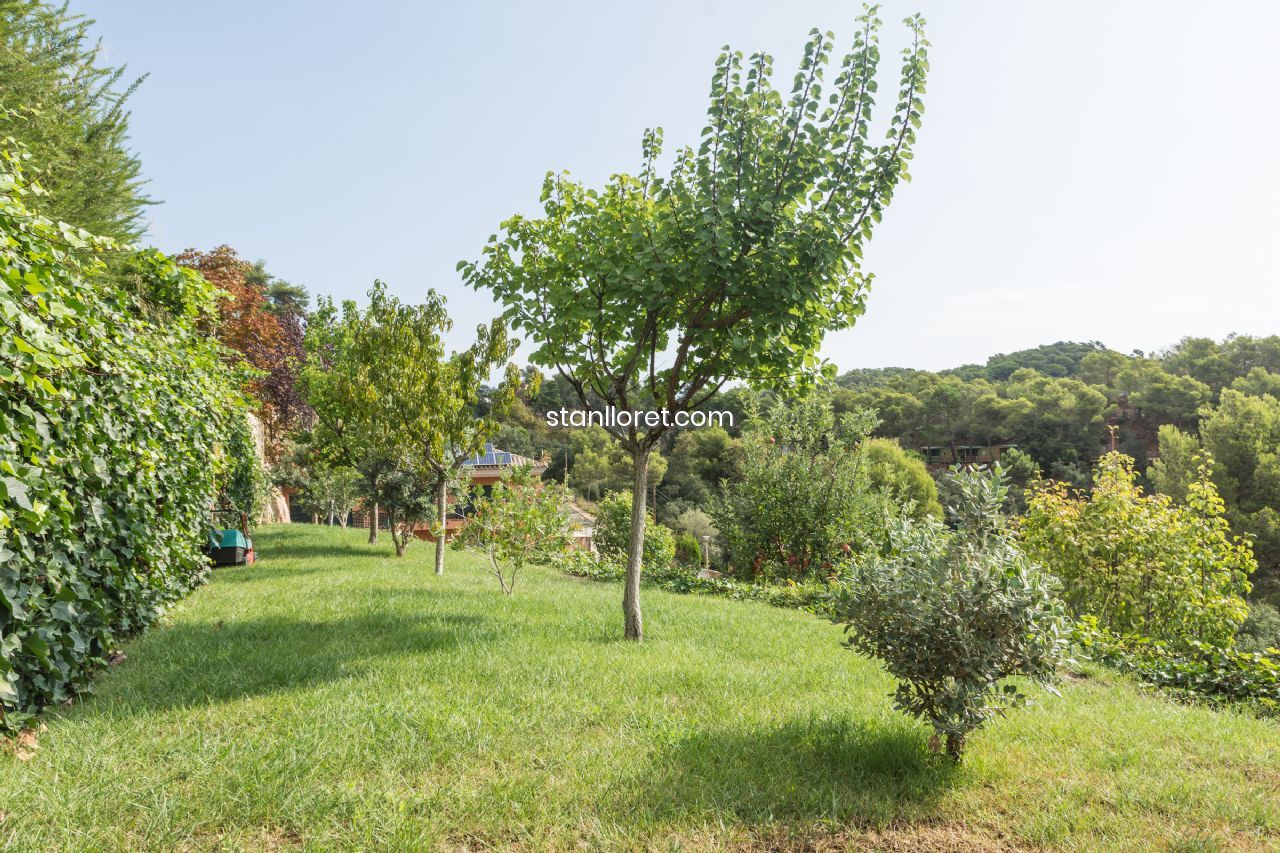 Villa i Tossa de Mar, Girona, Spanien 6 sovrum, 449 kvm. Nr. 104031