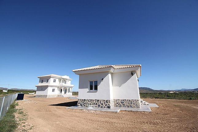 Villa i Pinoso, Alicante, Spanien 4 sovrum, 150 kvm. Nr. 95003