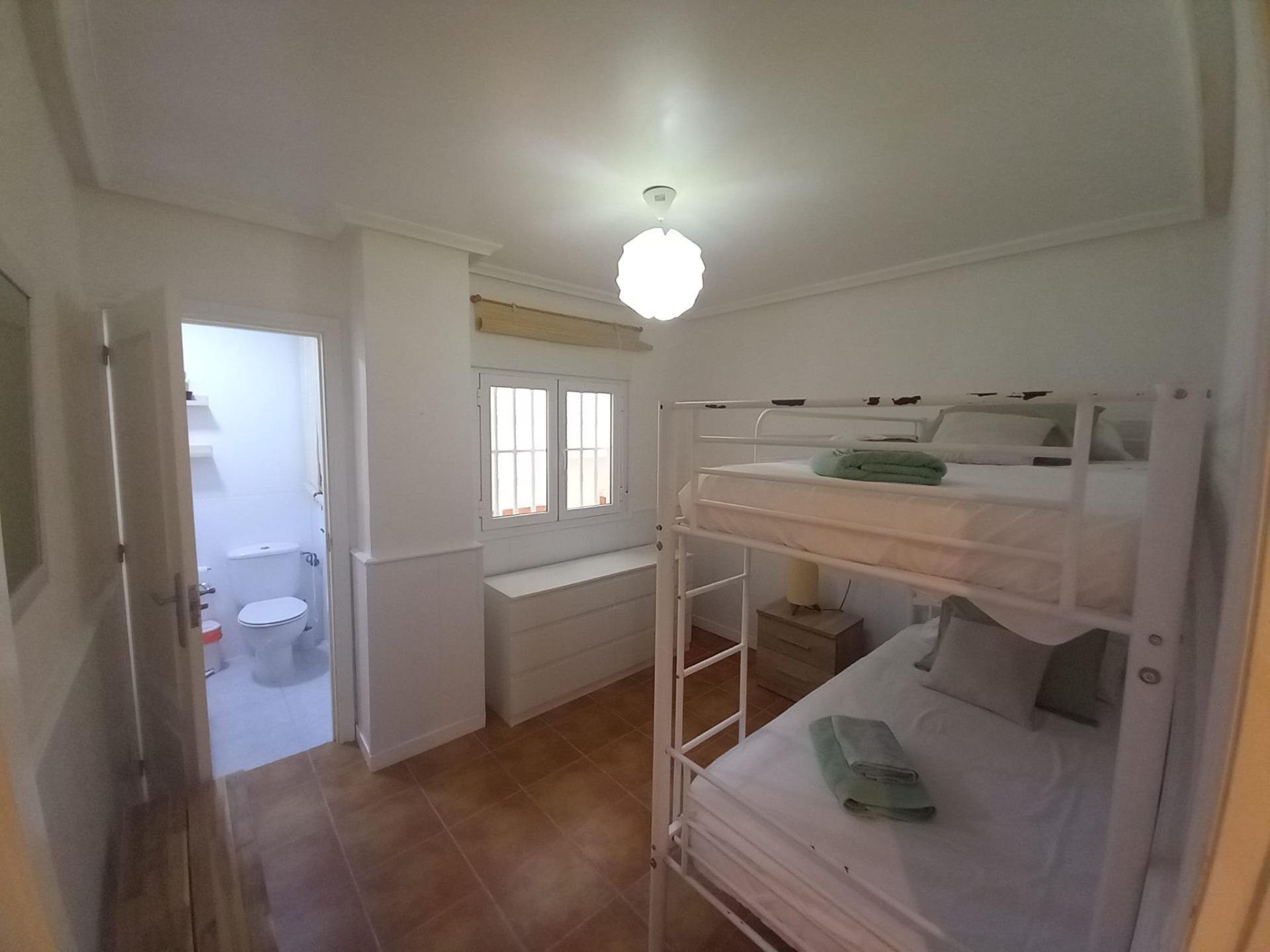 Apartament w Guardamar del Segura, Alicante, Hiszpania 3 sypialnie, 98 mkw. nr 86793