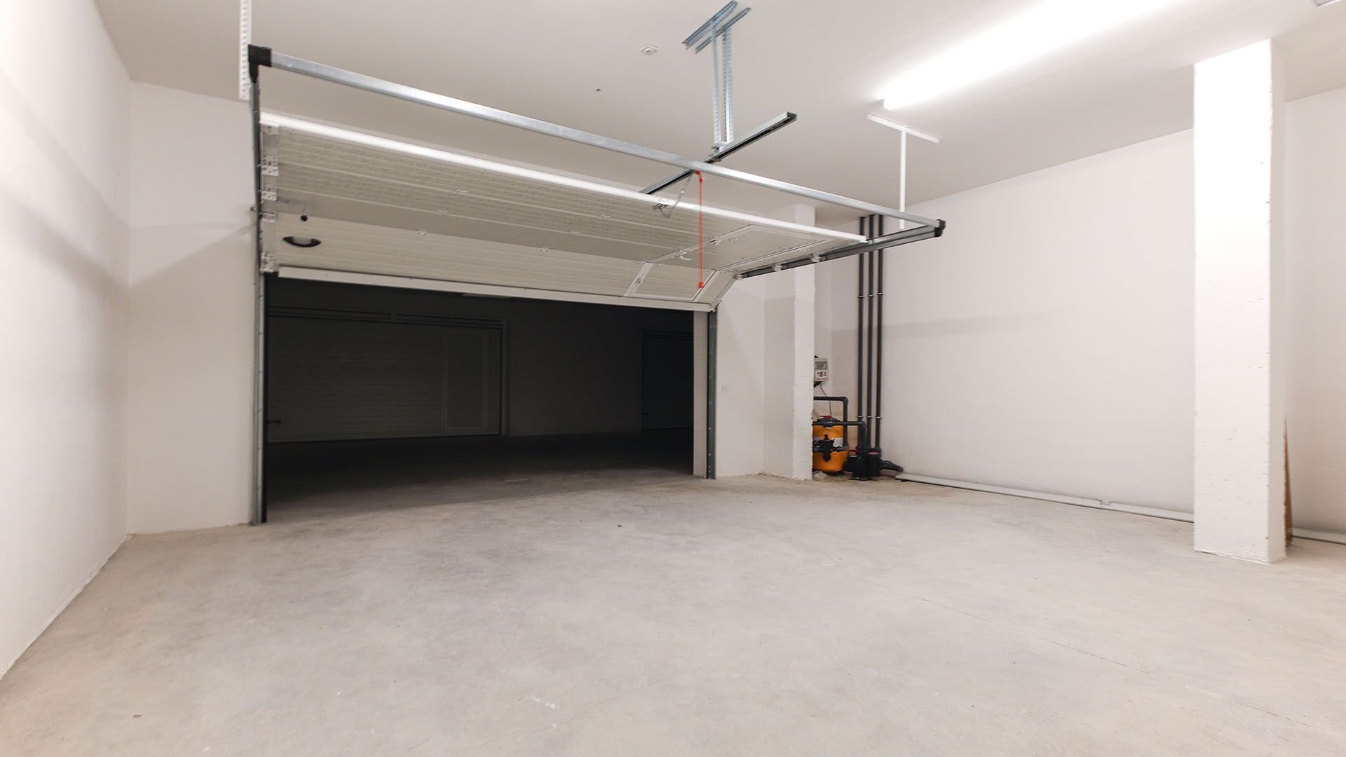 Hus i Guardamar del Segura, Alicante, Spanien 4 sovrum, 265 kvm. Nr. 95478