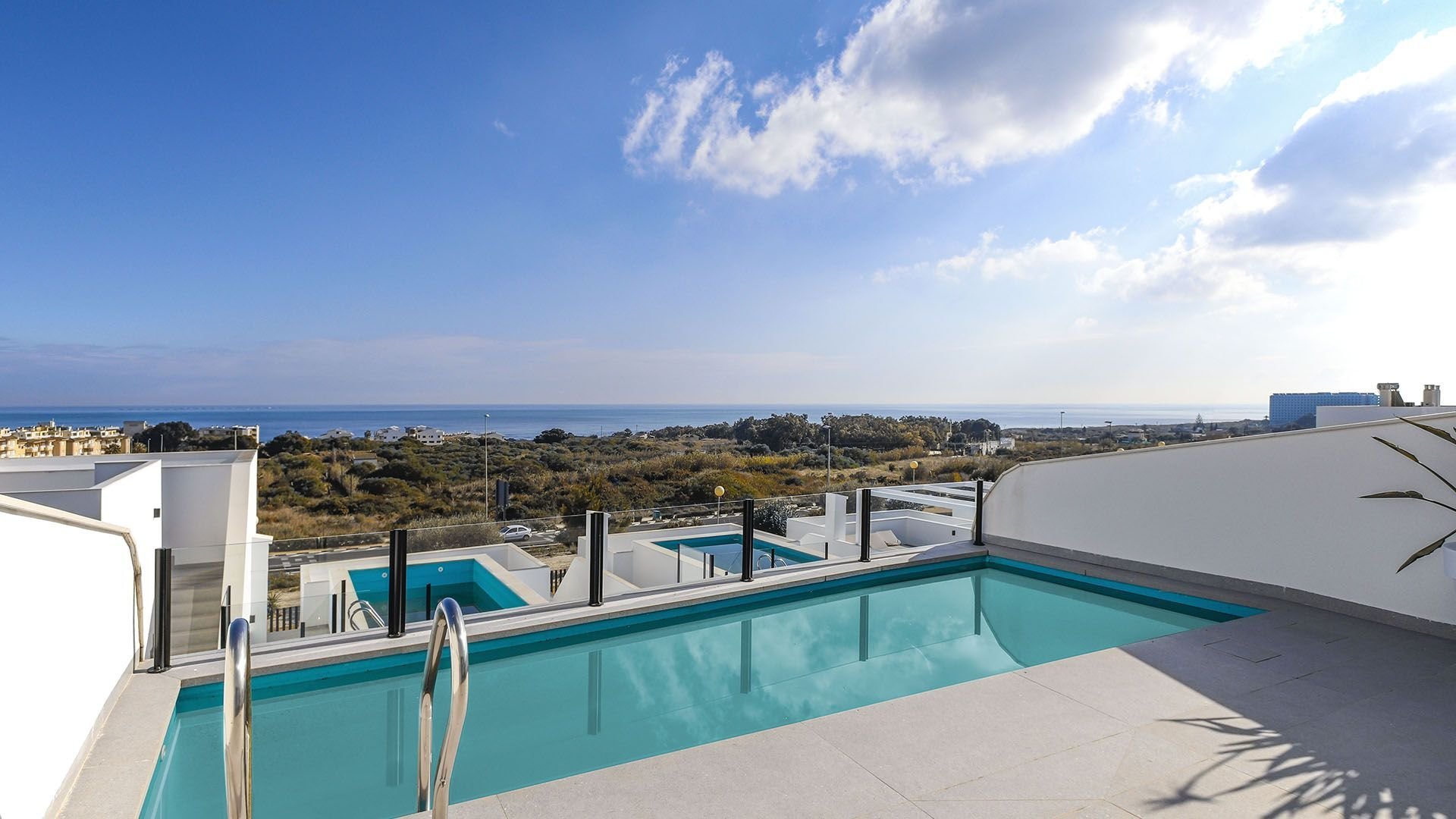 Hus i Guardamar del Segura, Alicante, Spanien 4 sovrum, 265 kvm. Nr. 95478