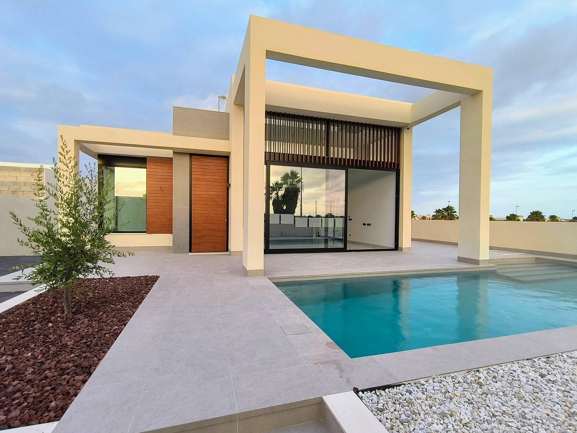 Huvila Rojales, Alicante, Espanja 3 makuuhuonetta, 273 m2 No. 111364