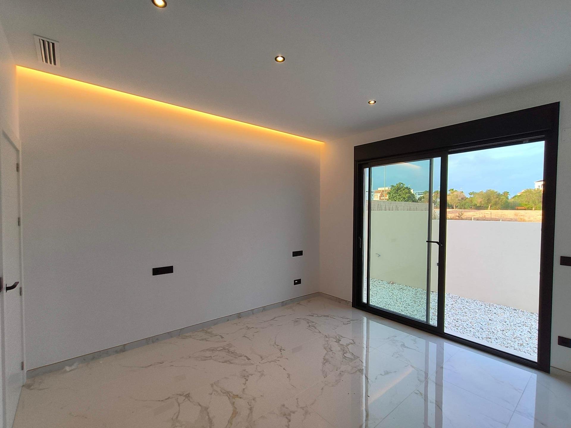 Huvila Rojales, Alicante, Espanja 3 makuuhuonetta, 273 m2 No. 111364