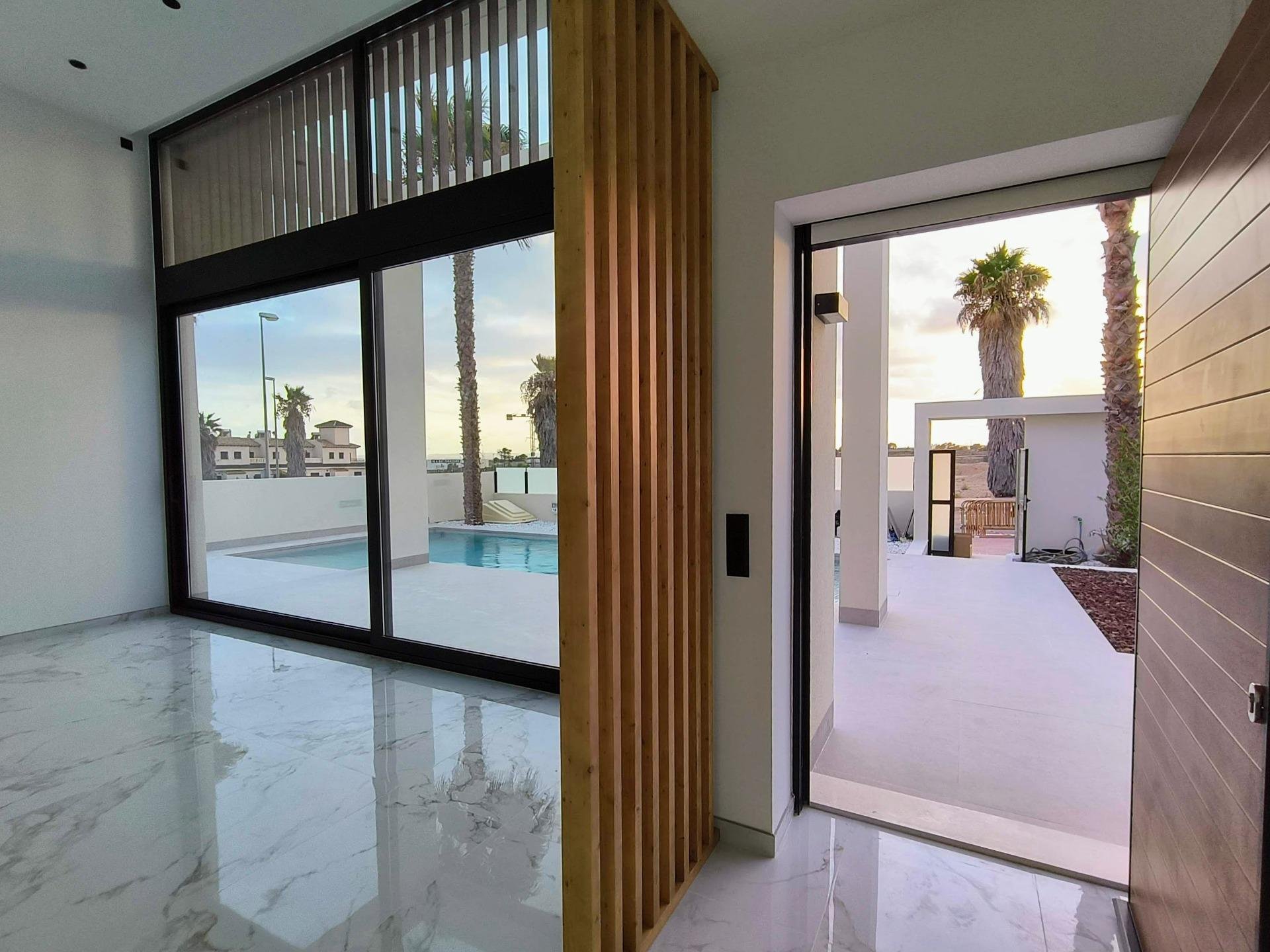 Huvila Rojales, Alicante, Espanja 3 makuuhuonetta, 273 m2 No. 111364