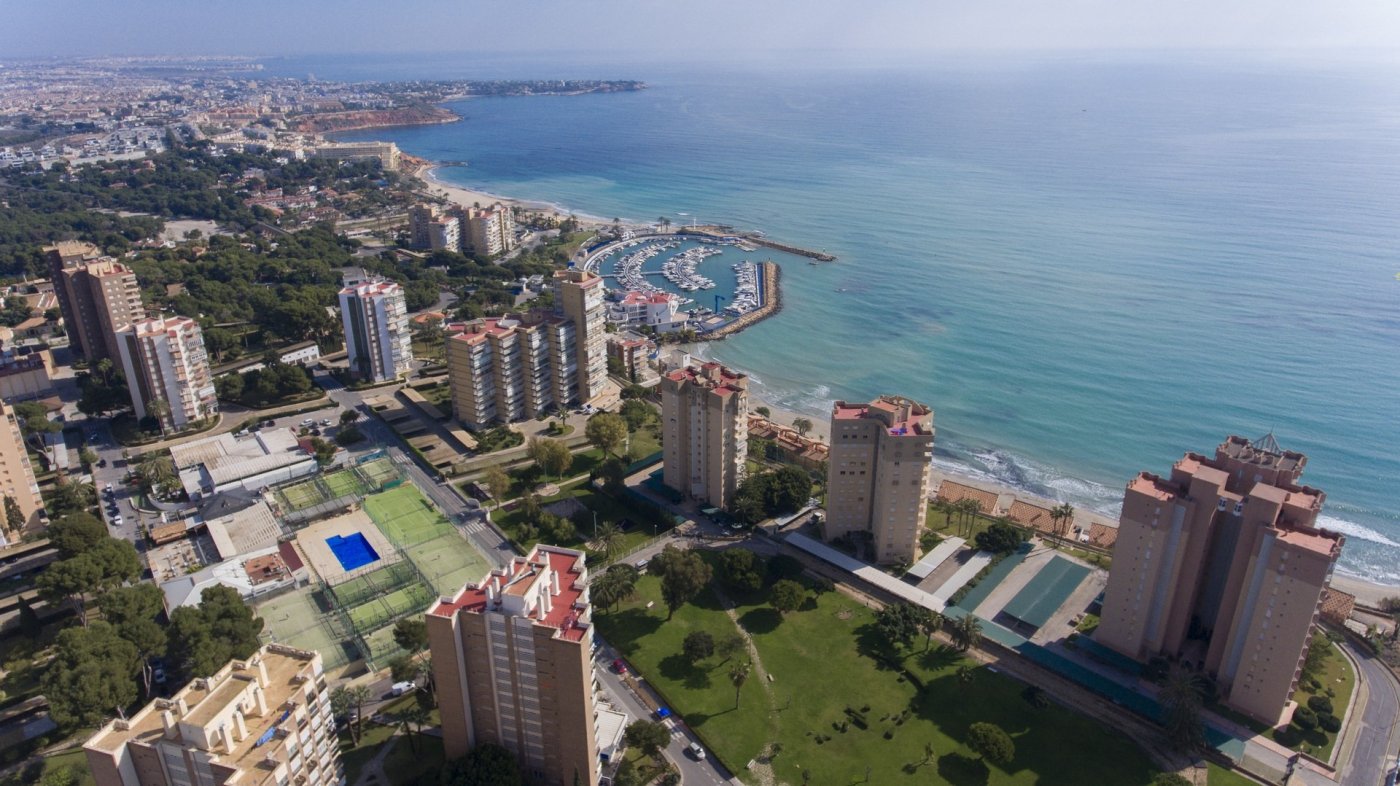 Kattohuoneisto Alicante, Espanja 2 makuuhuonetta, 92 m2 No. 111368