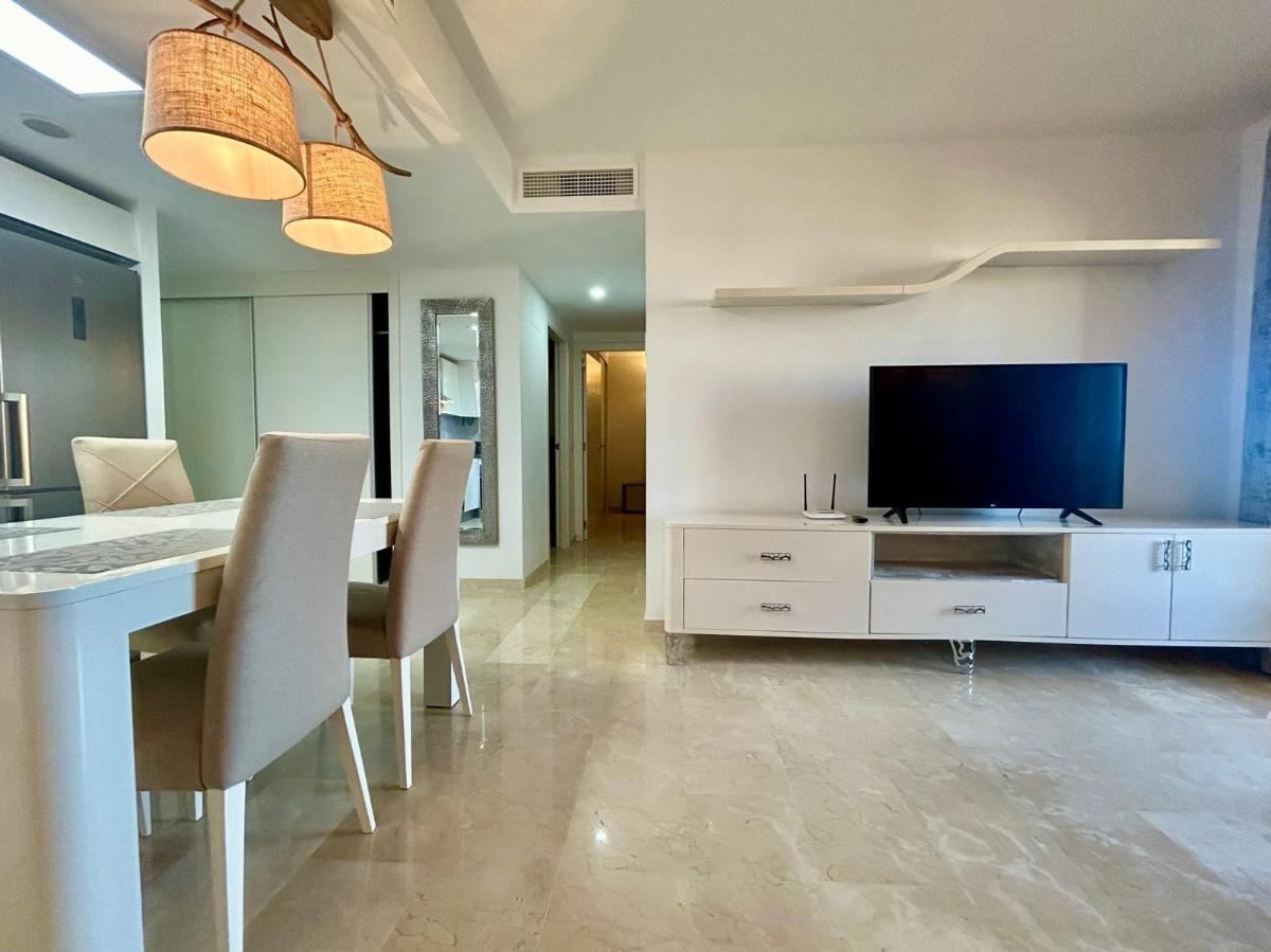 Appartamento a Torrevieja, Alicante, Spagna 3 camere da letto, 111 mq. N° 113001