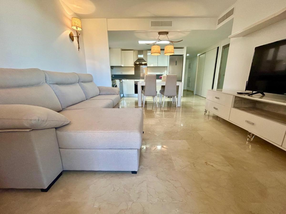 Appartamento a Torrevieja, Alicante, Spagna 3 camere da letto, 111 mq. N° 113001